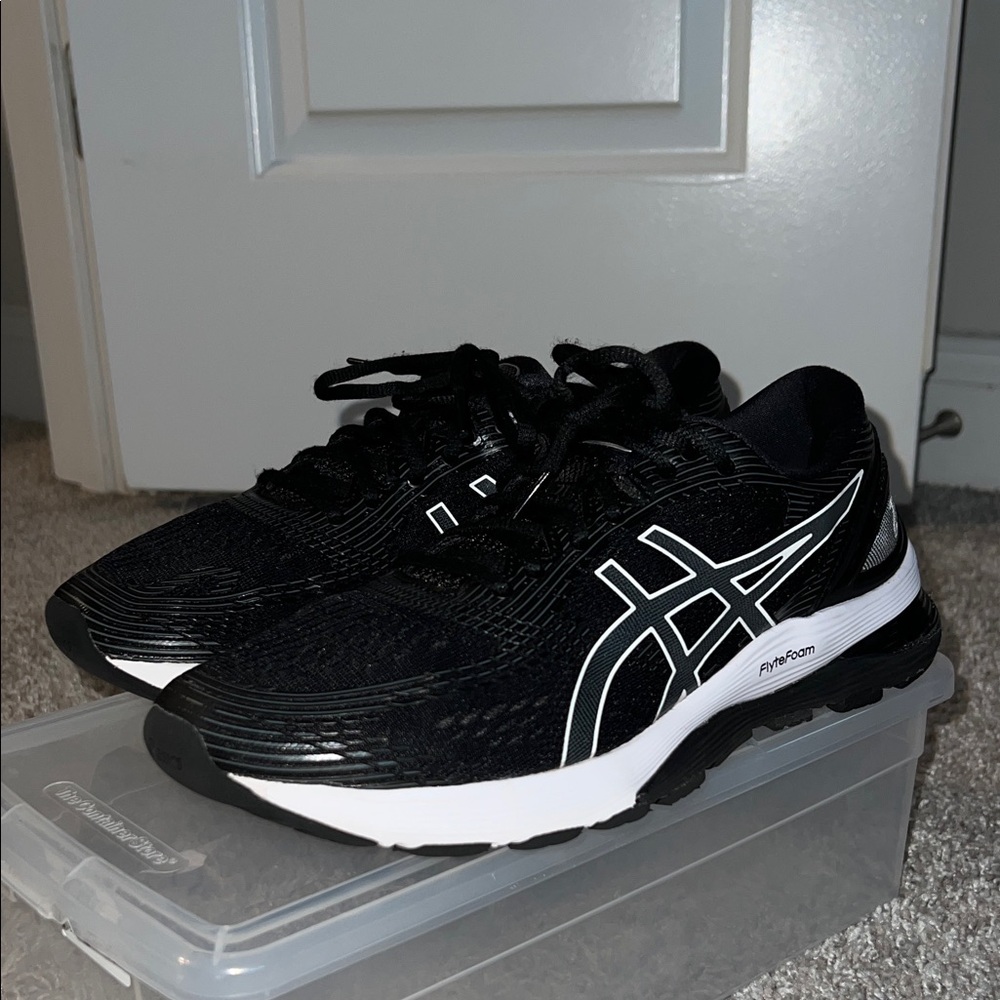 ASICS women's Black and White Athletic Shoes